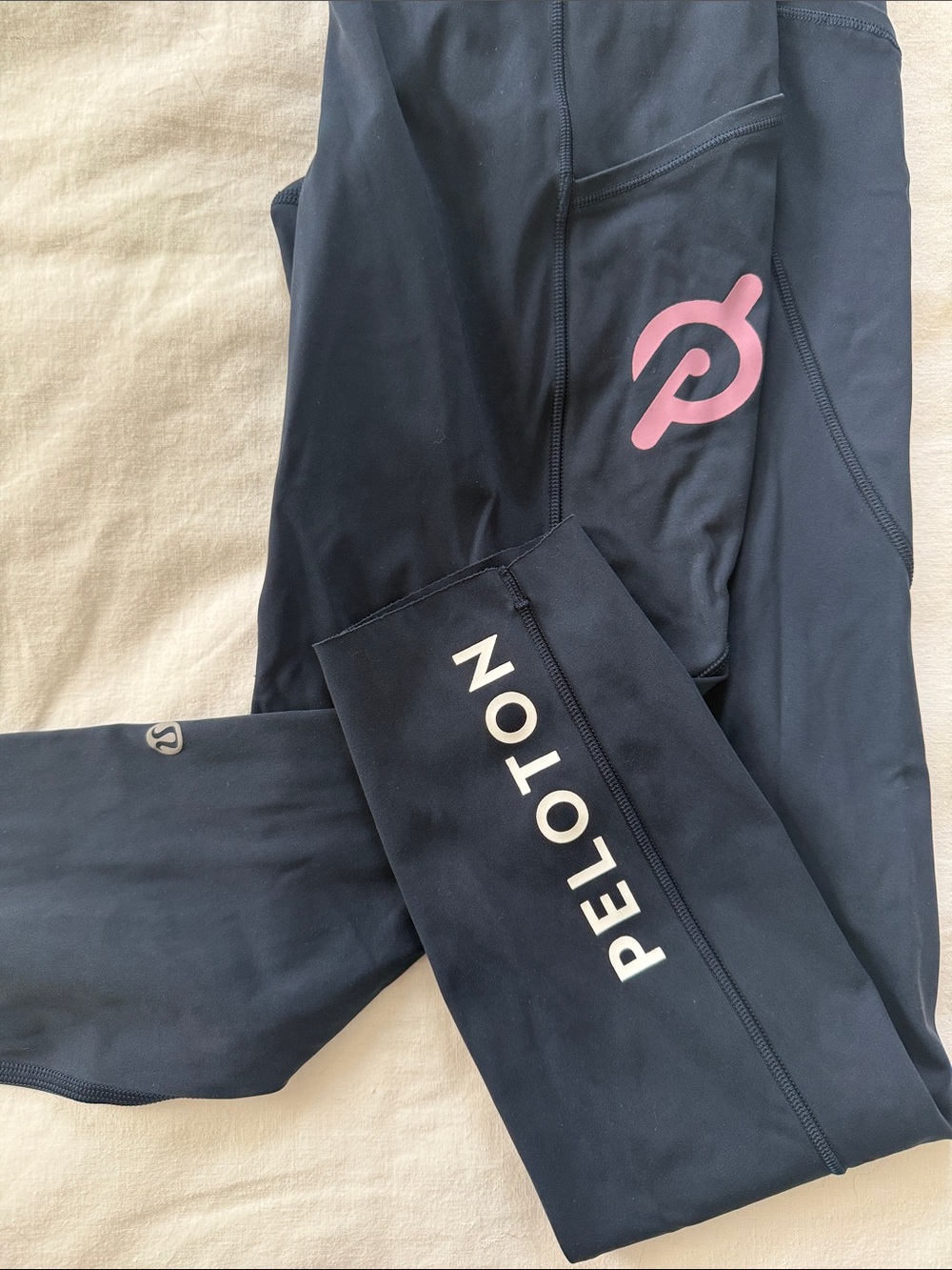 Lululemon x Peloton Fast and Free Leggings - Picture 2 of 5